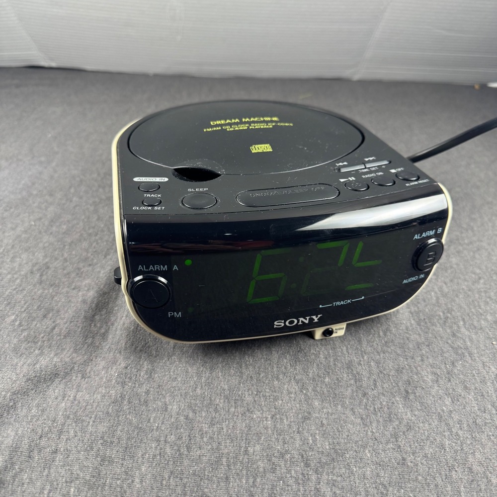 Sony Dream Machine ICF-CD815 CD Clock Radio FM AM Dual Alarm Green LED Black